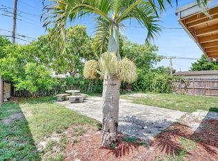 7741 NW 33rd St, Hollywood, FL 33024