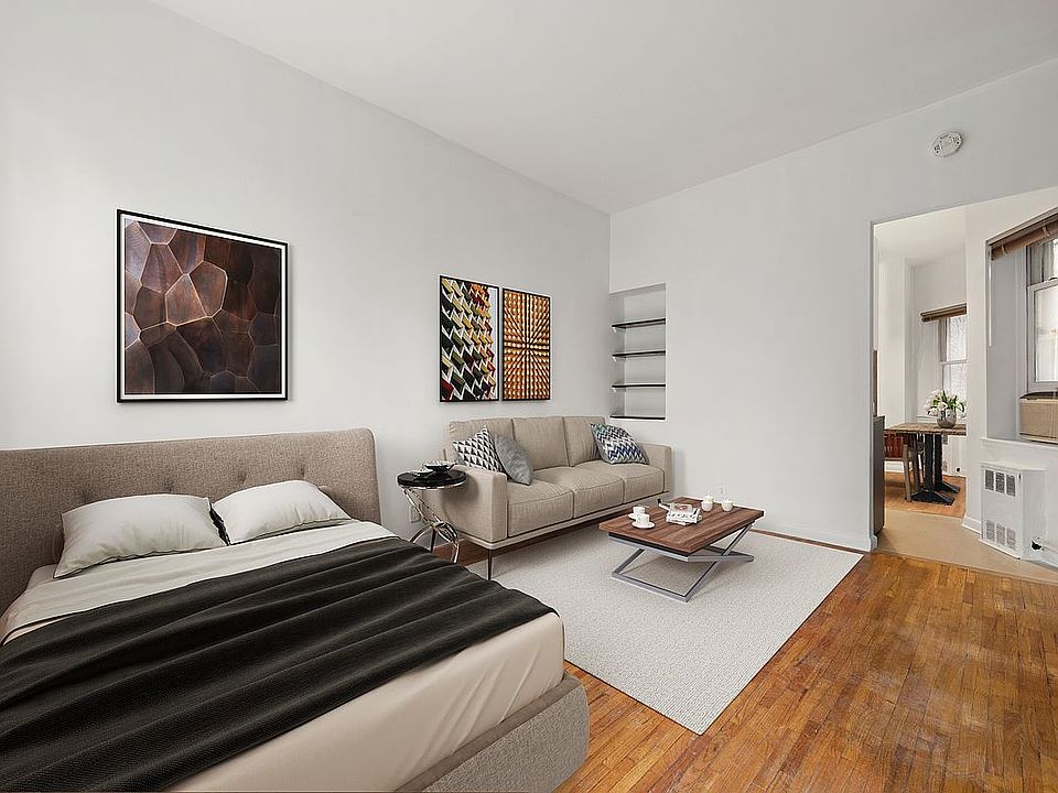 2nd image of 333 W 21st Street Row