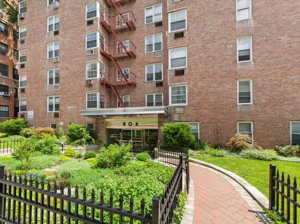 804 Bronx River #3E, Bronxville, NY 10708