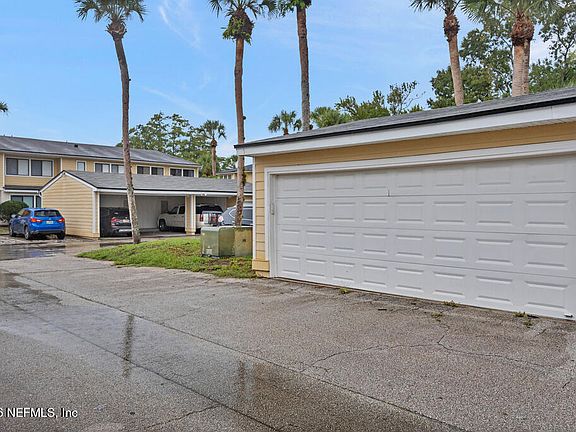 3rd image of 7956 LOS ROBLES Court #7956