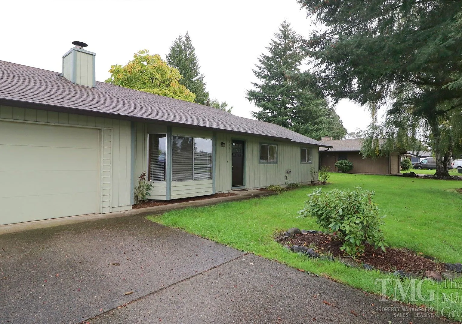 Bright 3 BD Ranch In Washougal with Functional Layout! Minutes to Parks, Rivers, and More! — Photo 1