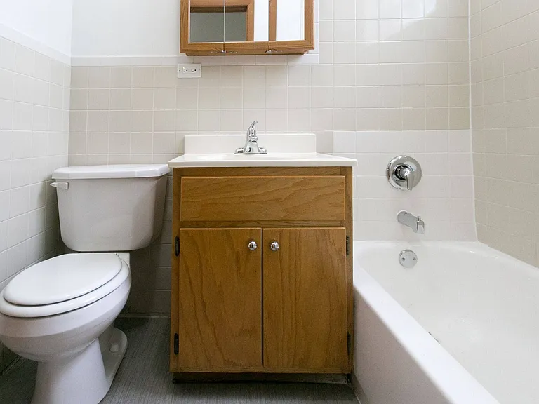 5415 S. Woodlawn Avenue — Photo 22