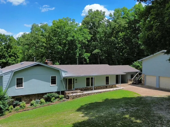 137 Rainbow Dr, Hardy, AR 72542
