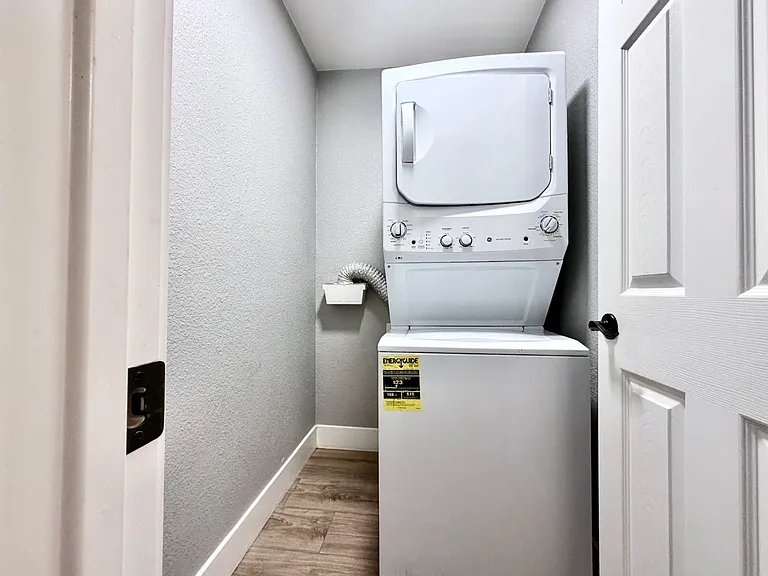 Unit Photo