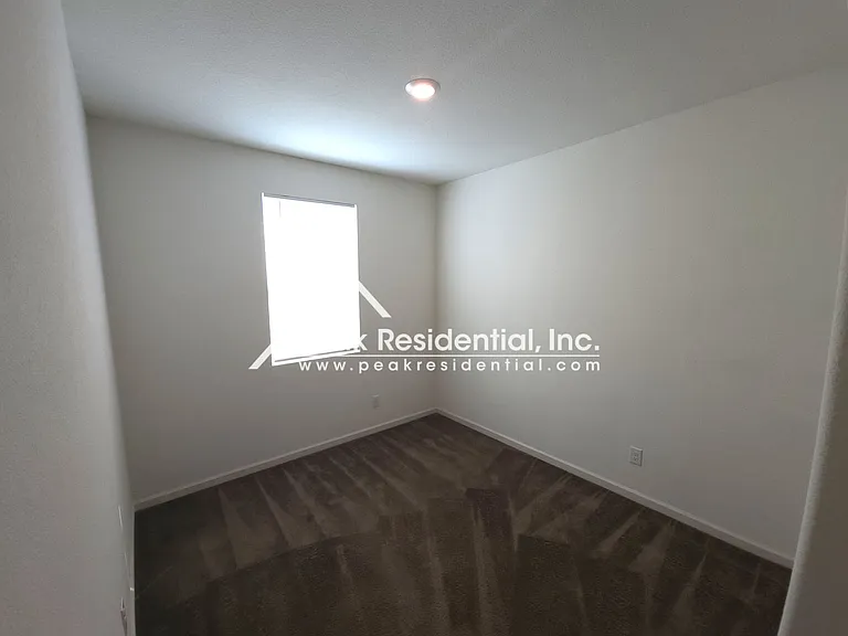 5343 Kankakee Dr — Photo 9
