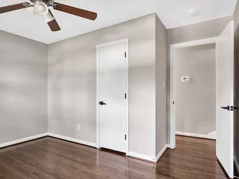 114 Thomas Nelson Ln — Photo 17