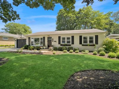 505 Pine Ct, Lake Bluff, IL, 60044