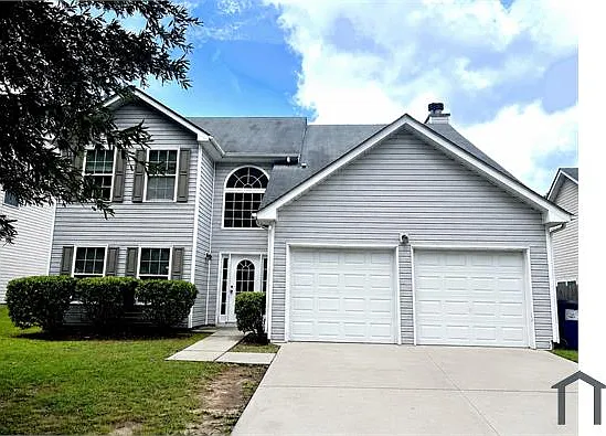 4 bed, 2250 sqft, $2,450 — Photo 1