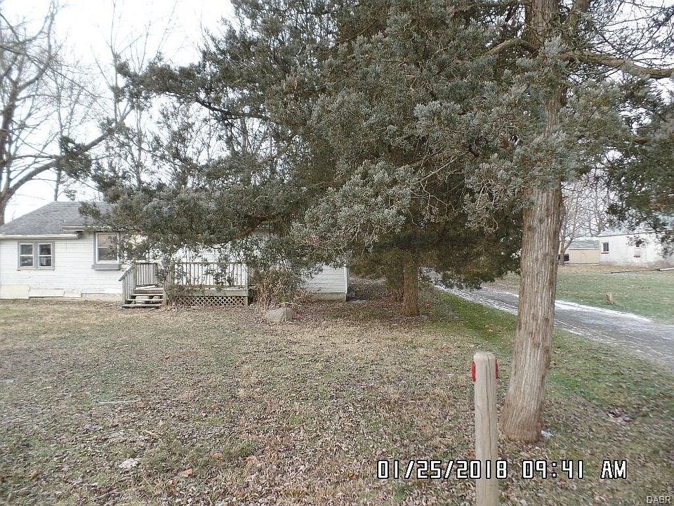 2nd image of 745 N Union Rd