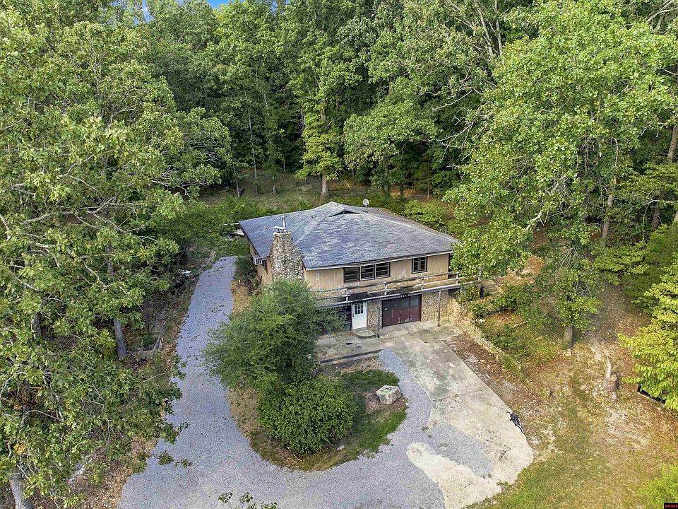 28th image of 542 Capewood Ln