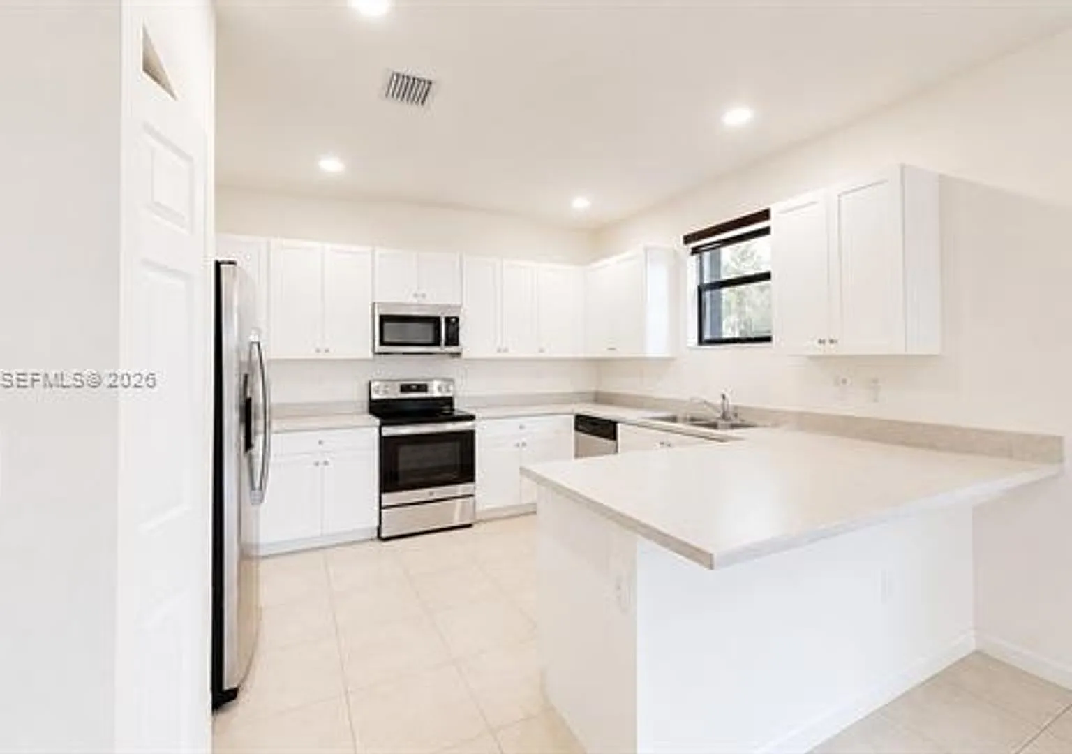 2434 NE 1st St # 0, Homestead, FL 33033 — Photo 3