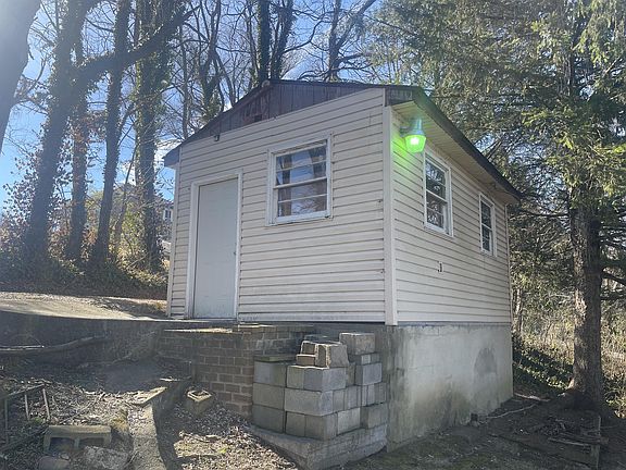 4th image of 1605 Church Ave SE