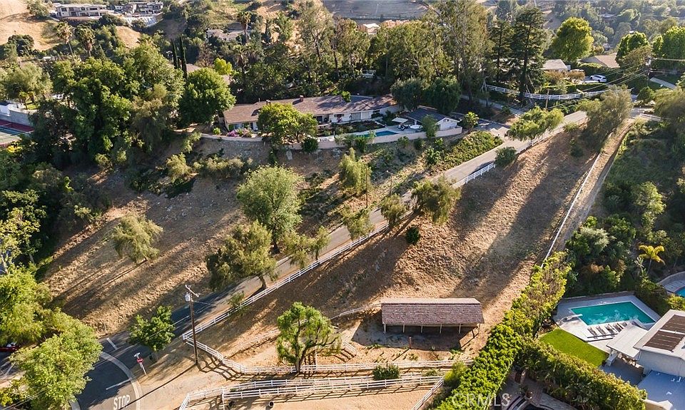 24130 Lupin Hill Rd, Hidden Hills, CA 91302 | Zillow