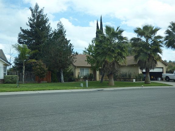 3rd image of 5738 Townsend Ct