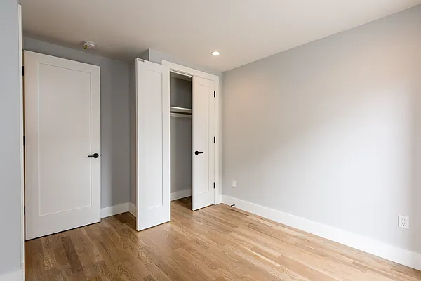 Rented by Nooklyn NYC LLC | media 36