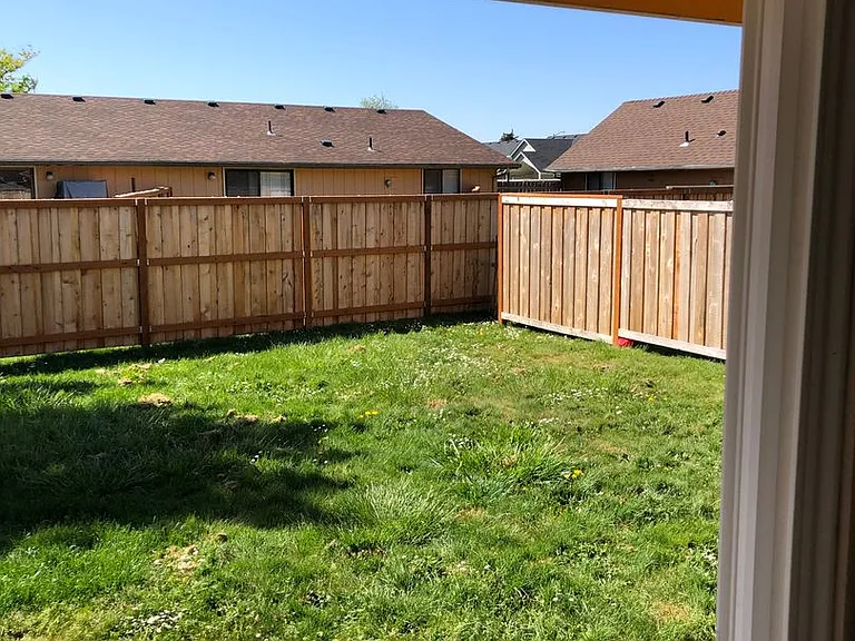 Churchill Village Apartments — Photo 45