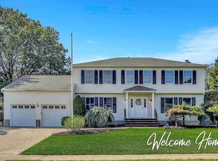 6 Meester St, Mahwah, NJ 07430