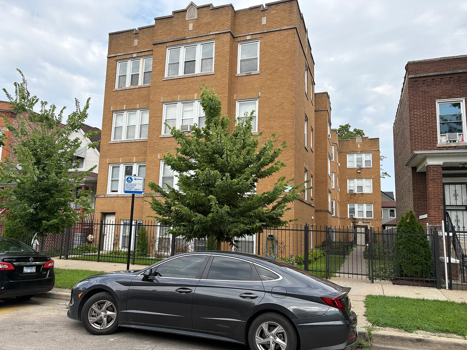 1 bed, 800 sqft, $1,100 — Photo 1