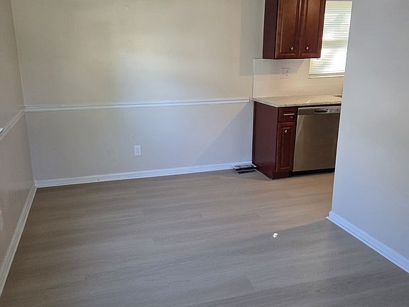 Dining room with new flooring