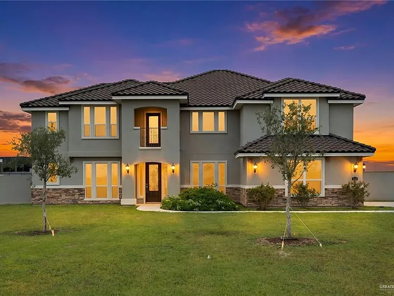 4628 Estancia Pkwy — Photo 1
