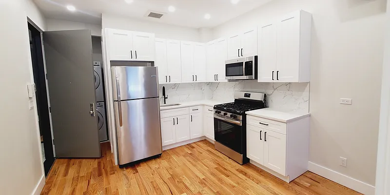 Rented by Henry Management | media 11