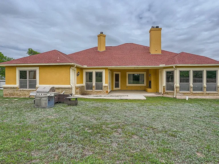 15207 Nightingale Ln — Photo 27