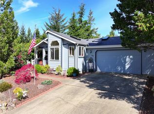 495 Sherwood Loop, Florence, OR 97439