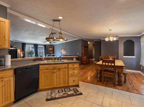 25250 Trickum Rd, Houstonia, MO 65333