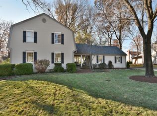 803 Kings Cliff Rd, Saint Louis, MO 63122