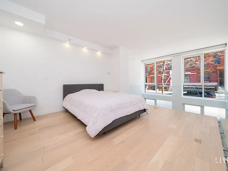 540 W 49th St #105N — Photo 7