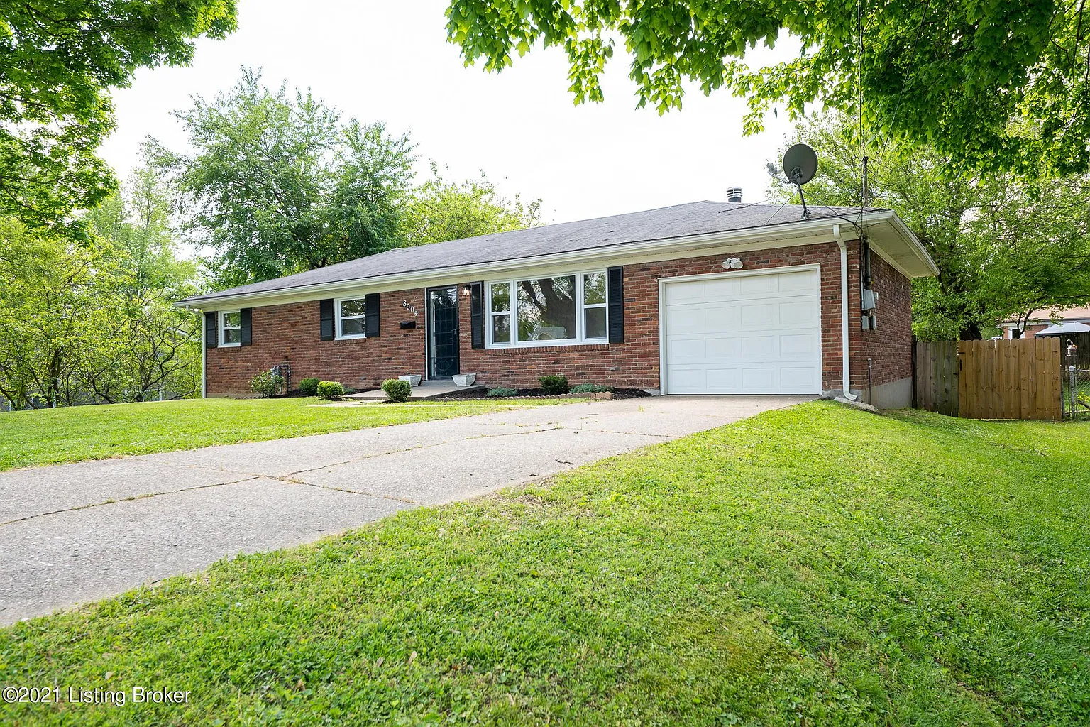 8904 Terry Rd photo 1