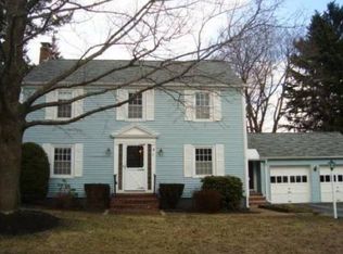 9 Taft Rd, Shrewsbury, MA 01545