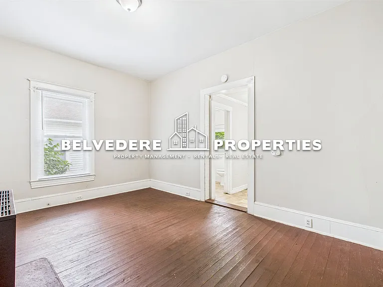 1118 Campbell St — Photo 7