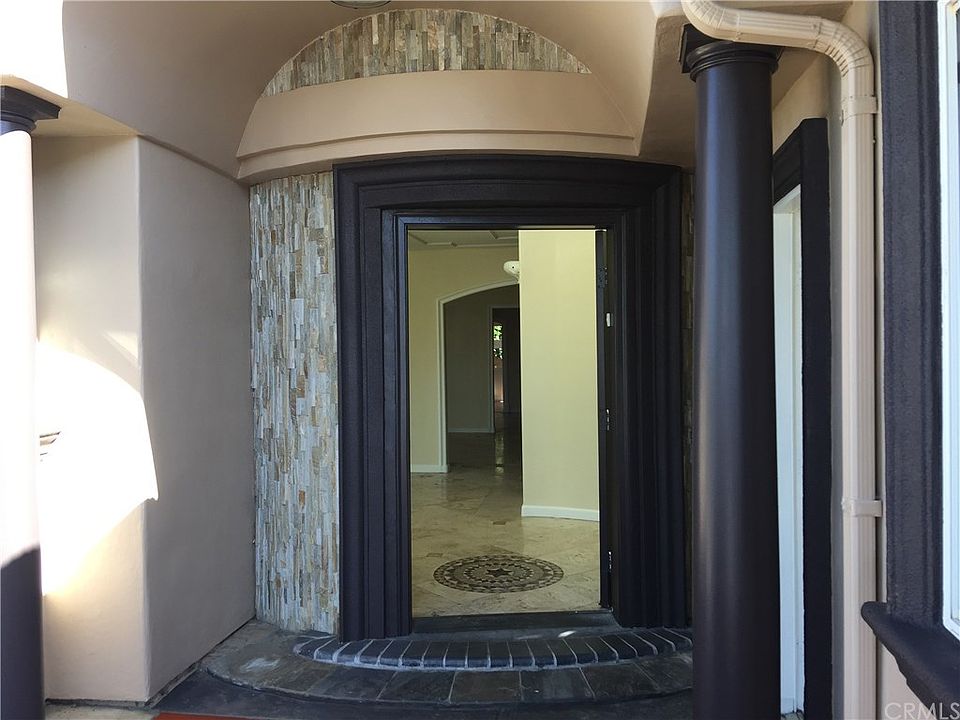 1st image of 10711 Mallard Dr