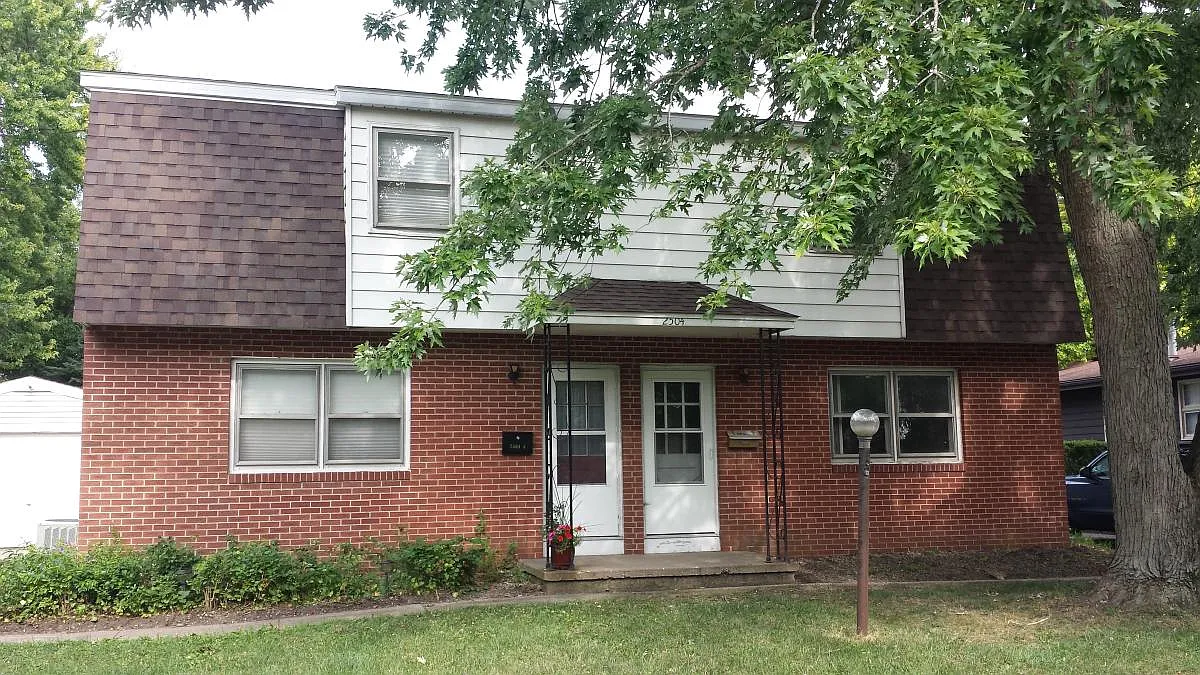 2504 S Vine St photo 1