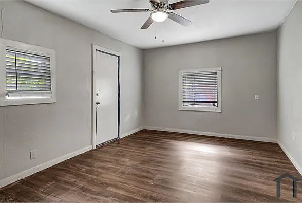 3604 Sydney St — Photo 12