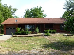 61 300th Rd, Clinton, MO 64735