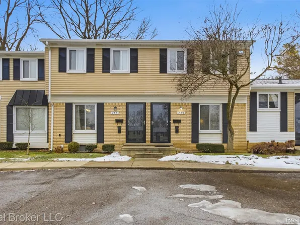 759 Hilldale Cir, Milford, MI 48381