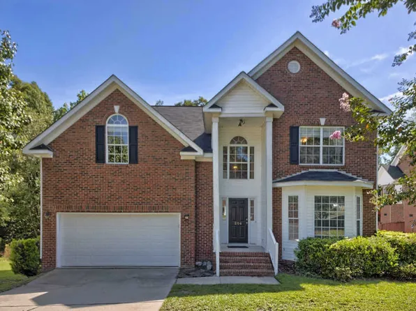 204 Plantation Dr, Lexington, SC 29072