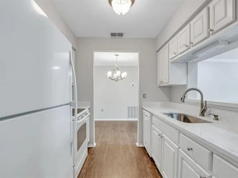 12300 Apache Ave #111 — Photo 28