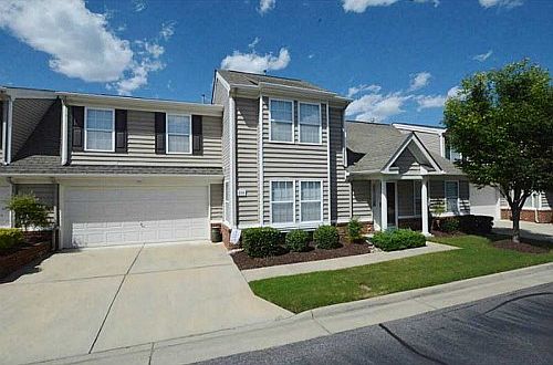 1st image of 804 Witt Ct