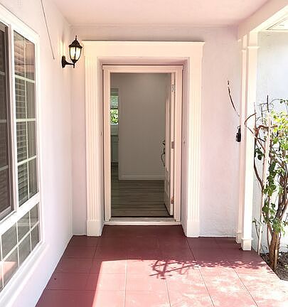 4th image of 2006 Pepper Dr