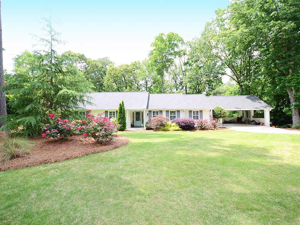 1st image of 450 Glencourtney Dr