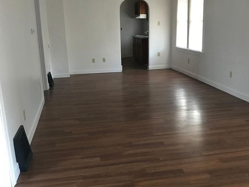 2nd image of 2916 W Meidroth St