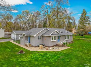 3711 E Wonder Lake Rd, Wonder Lake, IL 60097