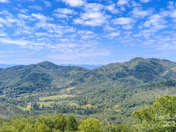 99999 Majestic Mountain Dr, Asheville, NC 28805