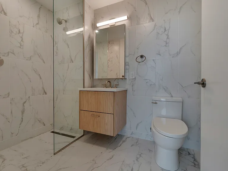 1024 Manhattan Ave #Penthouse 701 — Photo 9