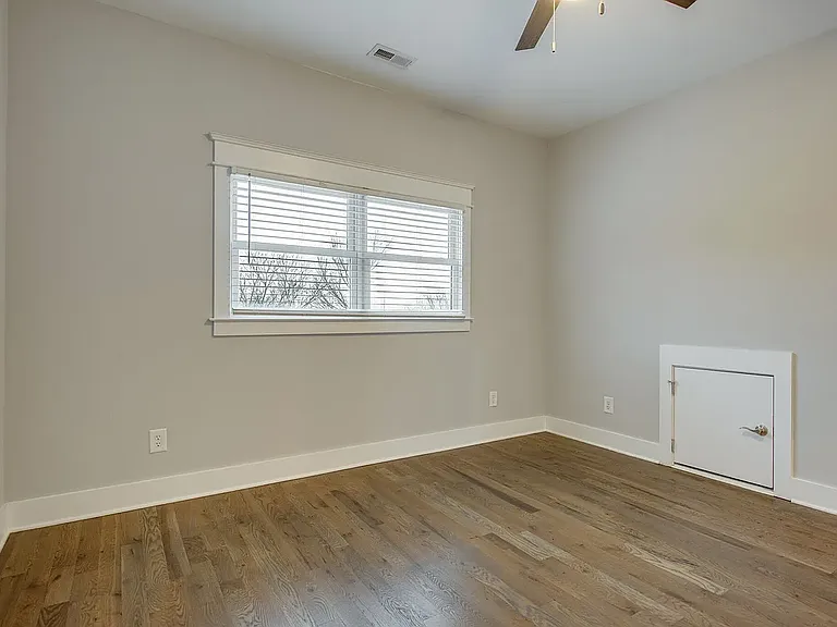 718 S 13th St — Photo 18