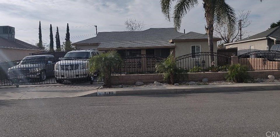 1st image of 8190 Reseda Ave