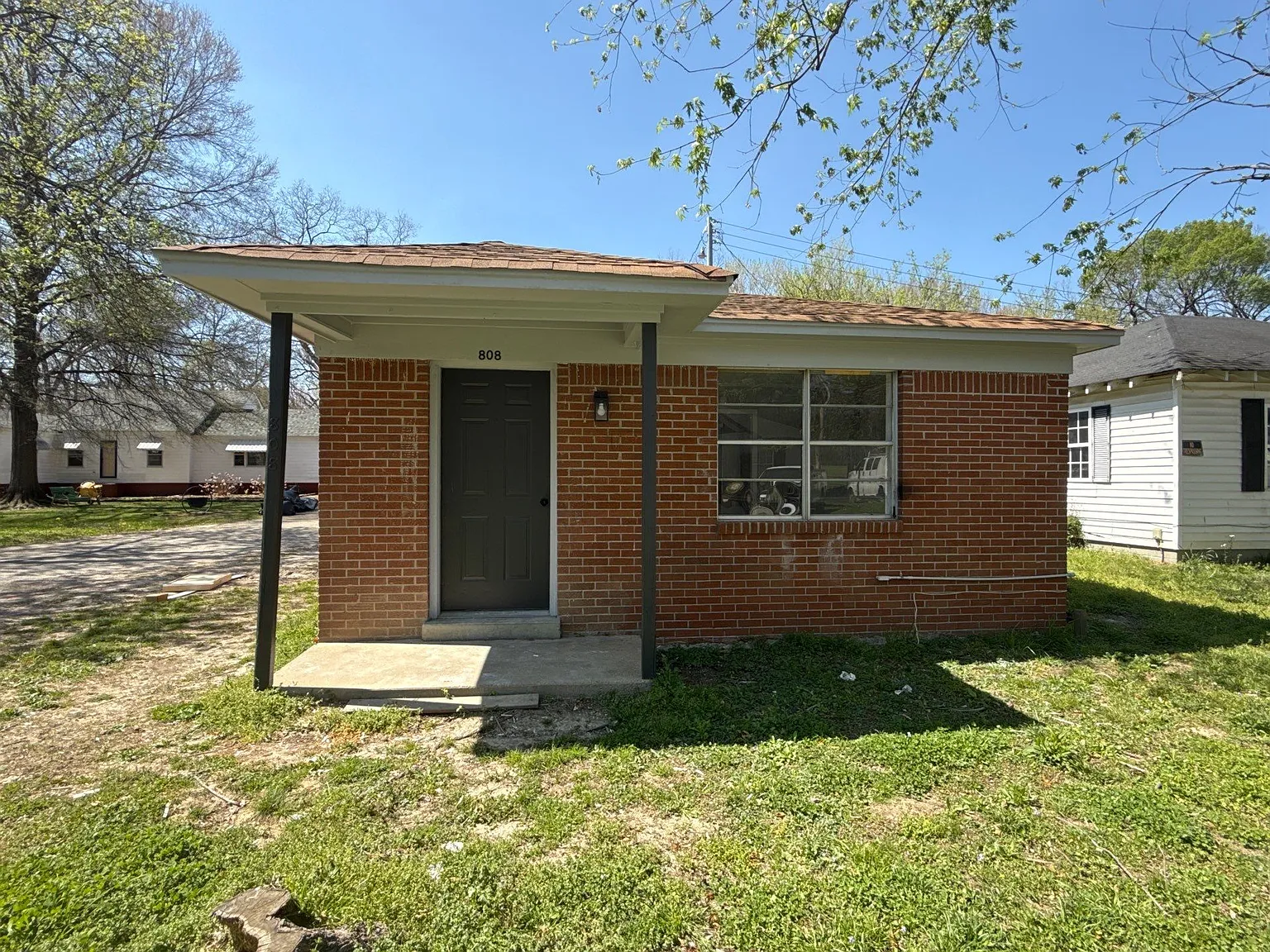 808 Cobb Cir, Brownsville Tn - Unit 1 — Photo 1